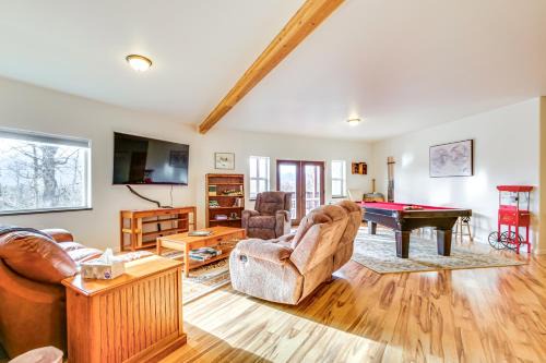 Panoramic Mtn Views 5-Acre Escape in Palmer!