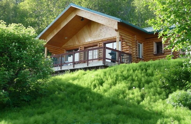 Panoramic Views And Privacy On A 40 Acre Homestead