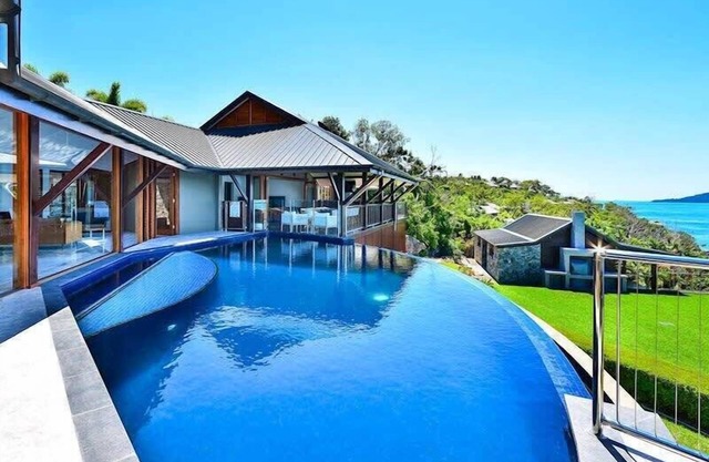 Papillon - Hamilton Island