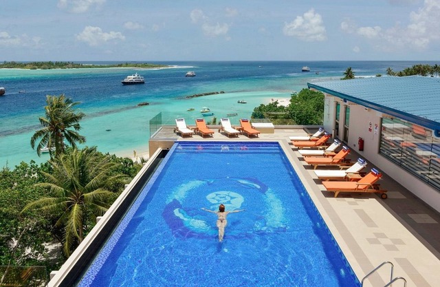 Paradise 4* Hotel - Rooftop Pool - Seaview Room