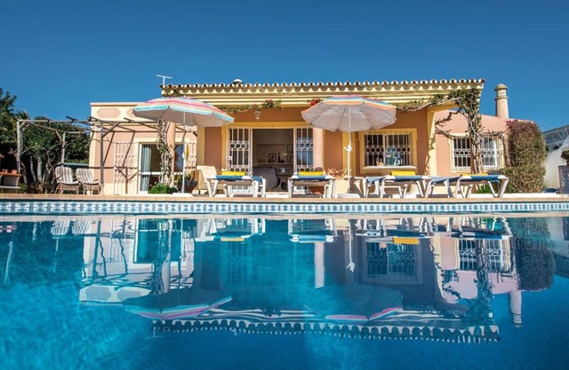 Paradise-Completely Private Villa W/Private Pool, WIFI , BBQ , Aircon