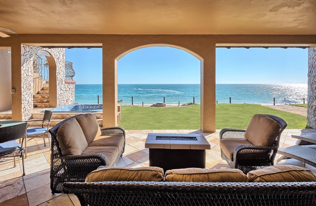 Paradise Perfected House on the Water Private Spa all-inclusive options