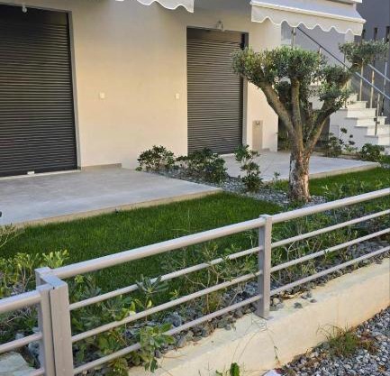 Paralia Ofriniou Oasis Apartment with Swimming Pool Access and Starlink WIFI