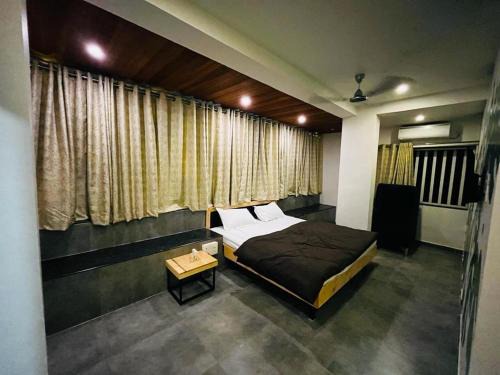 Parijat NX Rooms & Stays