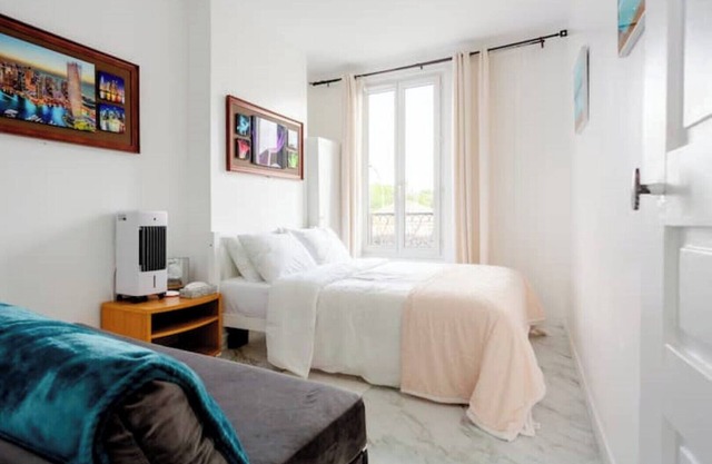 Paris Tourist Apartment, France, Private Stay for you and Your Family ?
