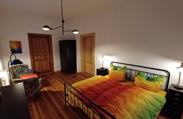 "Park apartment" in the listed Krahne art estate (max. 5 people)