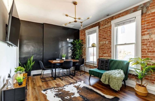 Parking Free - Convention - Pets - Short North