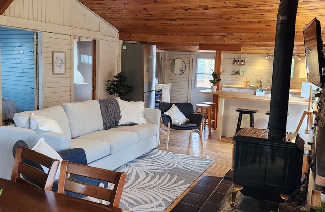 Parlee beach Fourth Avenue cottage