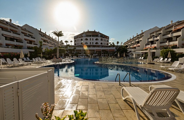 Parque Santiago 1 modern-2 bed 2 bath 1 toilet-terrace-ground floor town centre