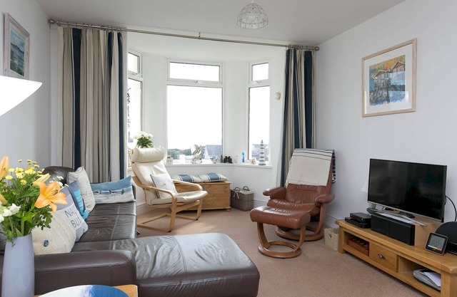 Pass the Keys | Modern 2 Bedroom Apartment with stunning Sea Views