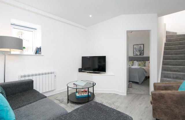 Pass the Keys Modern 2 bed Apartment in Rhosneigr