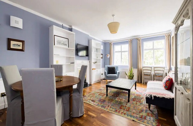 Pass the Keys | Spacious and central 2 bedroom flat in Chelsea