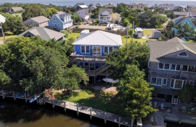 Paws and Relax: Pet Friendly, Canalfront with boat dock