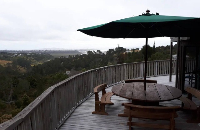 Peace and quiet in a shared house close to town n