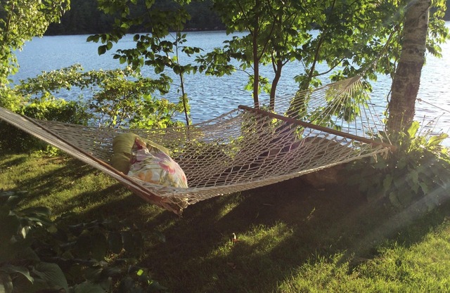 Peaceful & beautiful Lakefront home . Weekly & short term rental.