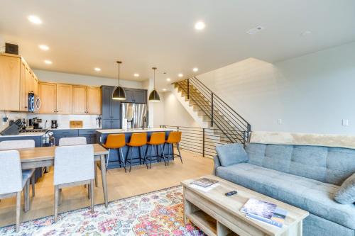 Peaceful Crested Butte Townhome with Mountain Views