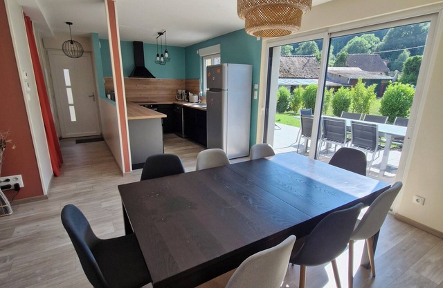 Peaceful house at the gateway to Morvan. Ideal for families.