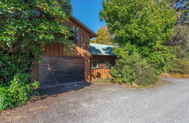 Peaceful Outlook - Hatepe Holiday Home
