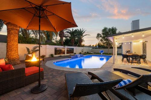 Peaceful Palm - Farmhouse Chic with Pool & Games