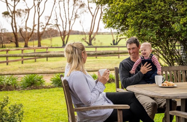 Peaceful renovated farmhouse in the middle of Kangaroo Island