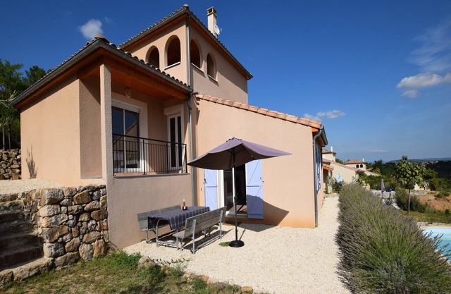 Peaceful Villa in Joyeuse