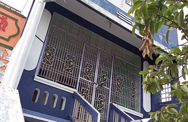 Peaceful village stay. Beach is 1 km away from the house terrace for small party