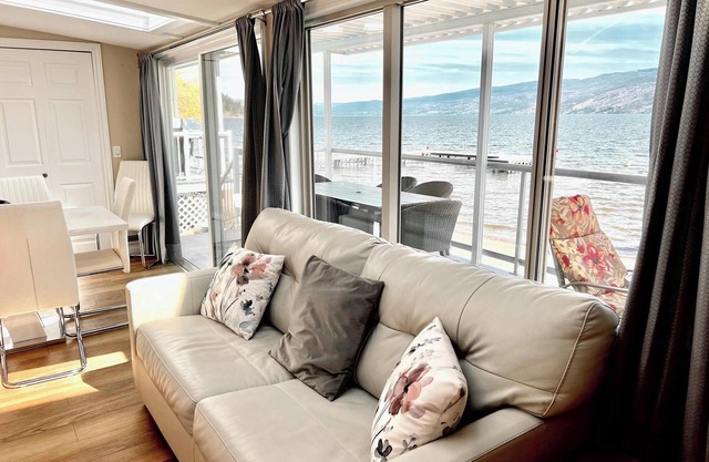 Peachland Beach Resort