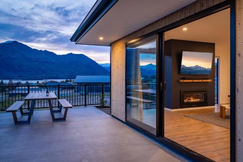 Peaks and Pines Wanaka