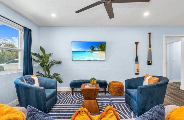 Peanut Island Paradise I 4 Mins to Island Shuttle!