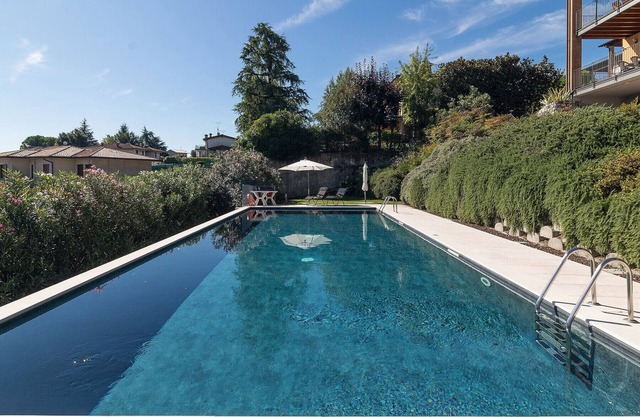 Pegaso: with lake view balcony, pool and private garge