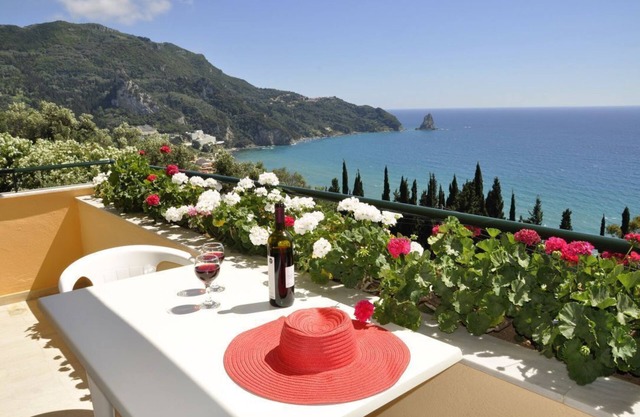 Pelagos Apartments