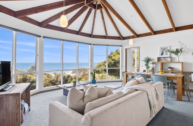 Pelican Views - Fairhaven