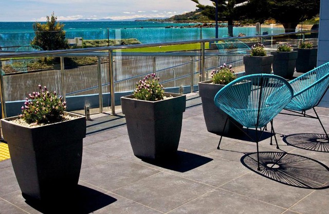 Penguin Beachfront Apartments