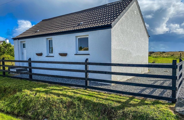 Peninsula Cottage near Stornoway/Pet friendly