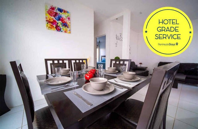 PENINSULA STAYS 2 BR House @ Gated Community 24/7 Security