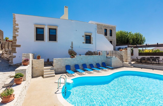 Penthe Manor House, Rustic Secret Retreat - Close to South and North beaches