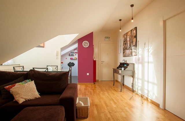 PENTHOUSE & CHARMING CHIC