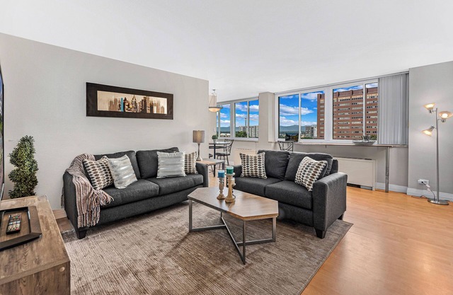 Penthouse Condo with Views