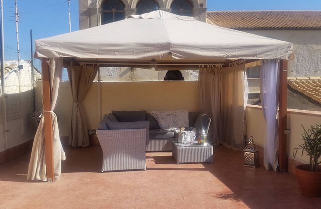 Penthouse Imaginarium, 2 bedrooms, 2 bathrooms, very big terrace with gas BBQ.