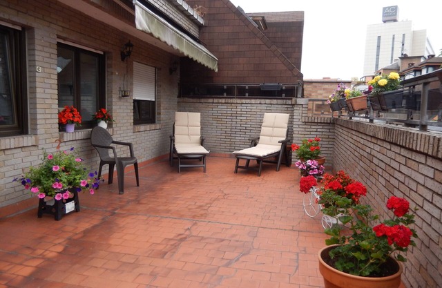 PENTHOUSE IN THE CENTER OF OVIEDO WITH GARAGE SQUARE AND FREE WIFI