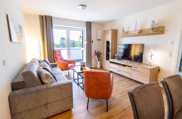 Penthouse Meeresrauschen - light & air. Roof terrace. Elevator. Close to the beach.