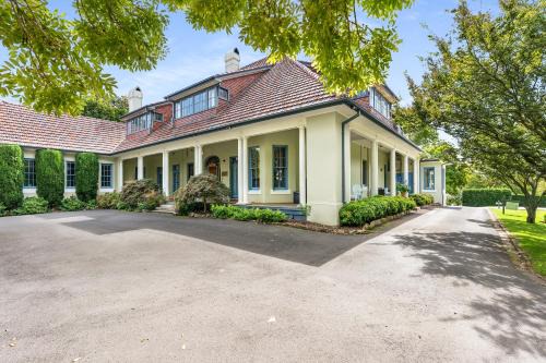 Peppers Manor House