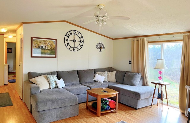 Perfect for a contractor on temporary assignment. Private country setting.