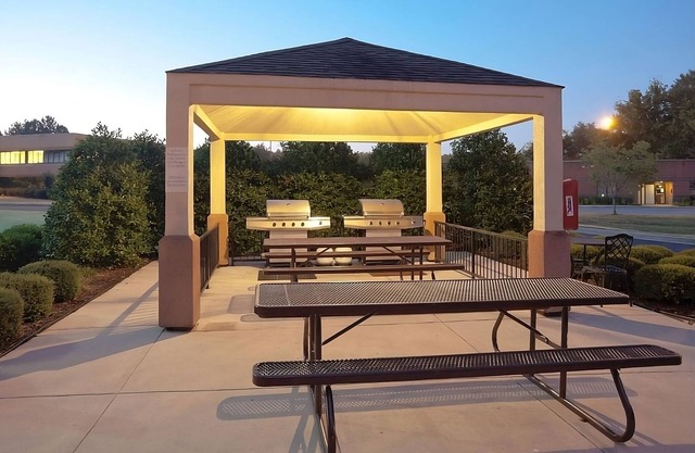 Perfect for Groups! 4 Cozy Hotel Suites with Kitchens! Pet-Friendly