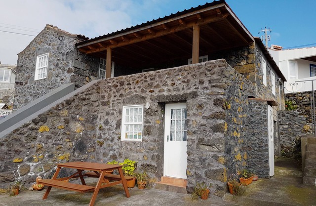 Perfect hollidays in the Azores, at Pico Island. Simpaty, Tradition and Serenity