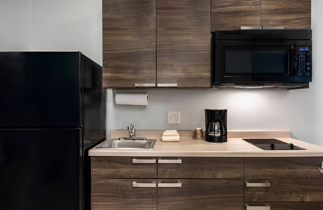 Perfect Location Room for Packers Fans! Blackout Curtains Included! - 2 Units!