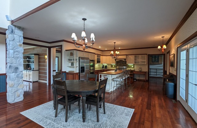 Perfect View: Plenty of room for everyone to stay and play!