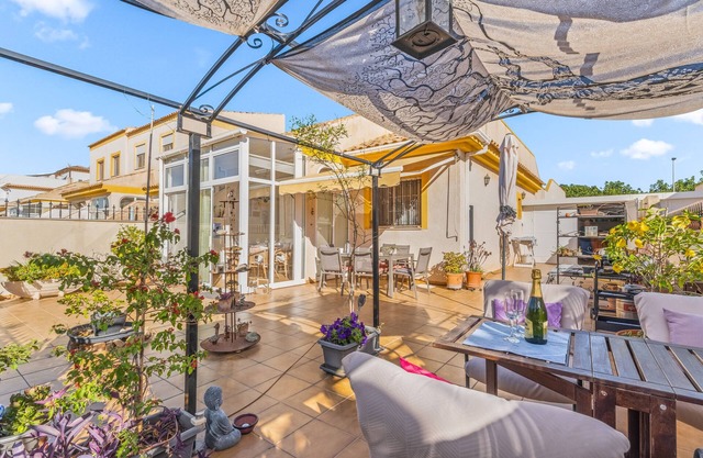 Pet-friendly Holiday Home "Seaside House in El Mojon" with Terrace, A/C & Wi-Fi