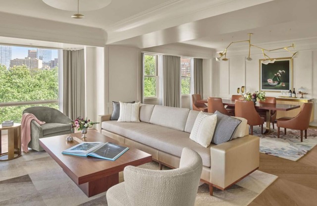 Pet-friendly Accommodation with Scenic Views! Short Walk to Frieda Garcia Park