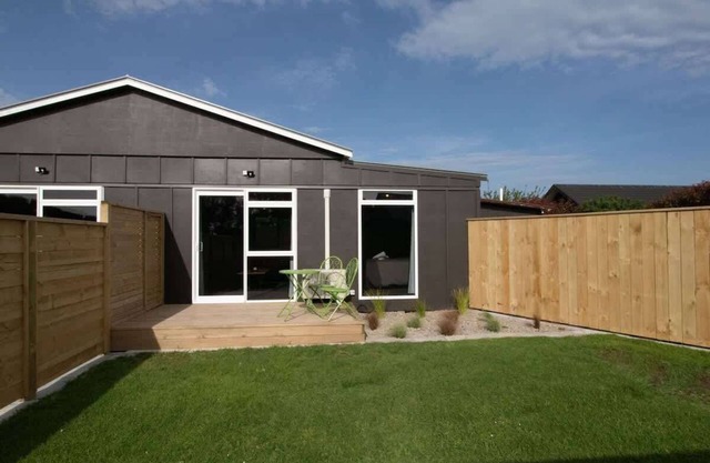 Pet Friendly Apartment in Brixton